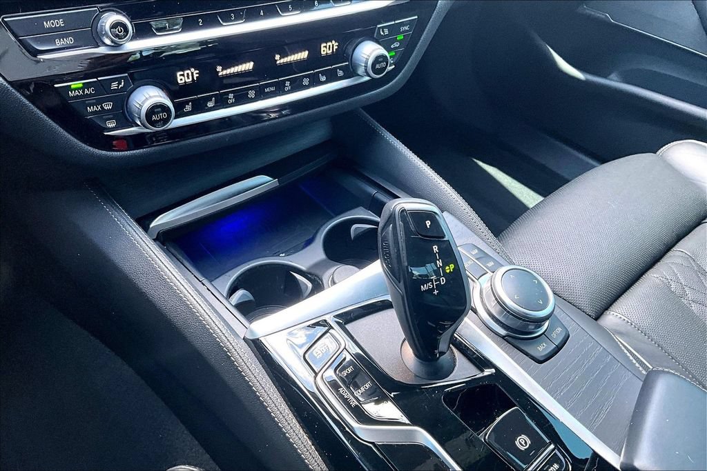 Used 2022 BMW M550i xDrive AWD/4WD image 24