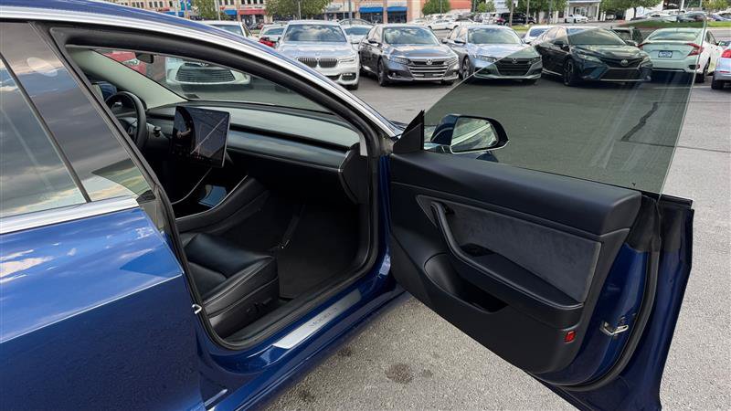 Used 2019 Tesla Model 3 Long Range AWD/4WD image 30