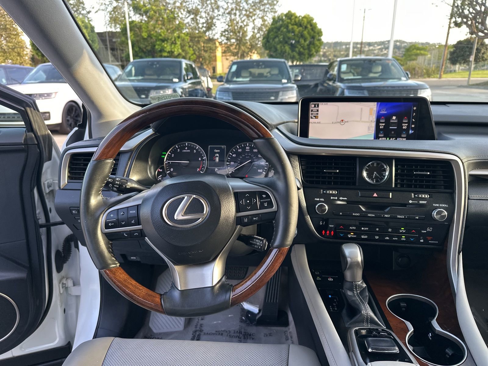 Used 2017 Lexus RX 350 FWD w/ Premium Package image 16