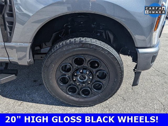 Used 2024 Ford F250 Lariat w/ Black Appearance Package image 19