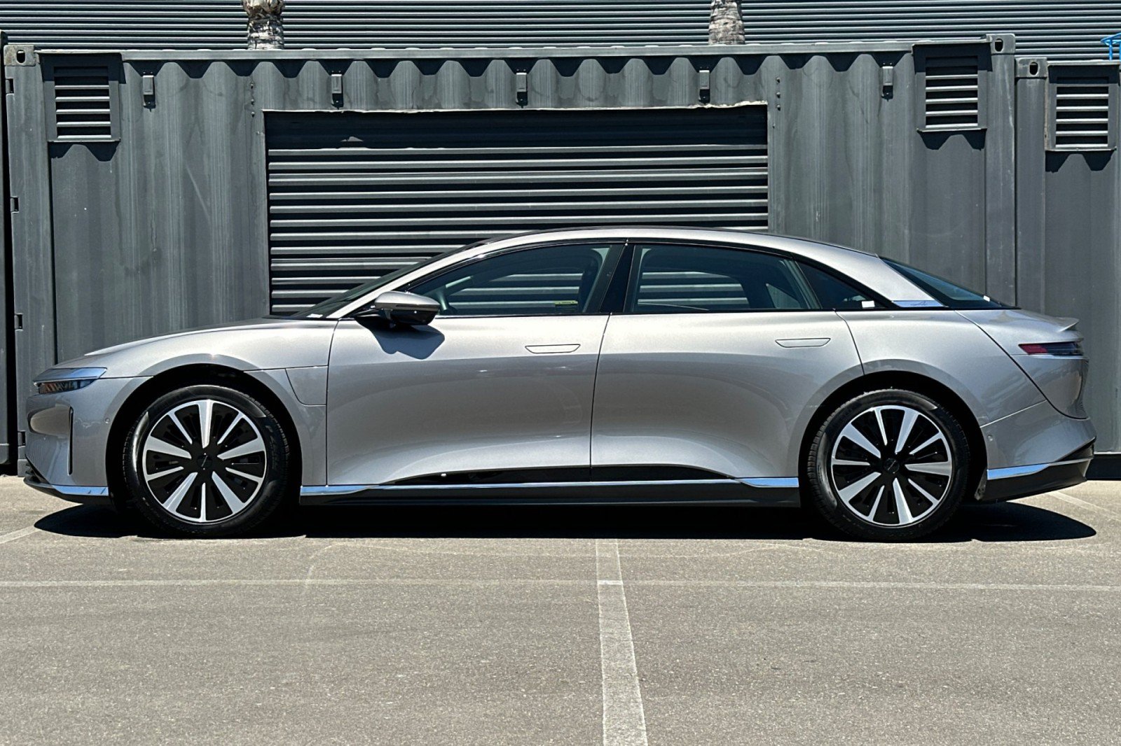 Used 2026 Lucid Air Touring AWD/4WD image 2
