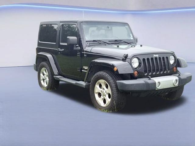 Used 2013 Jeep Wrangler Sahara w/ Connectivity Group AWD/4WD image 4