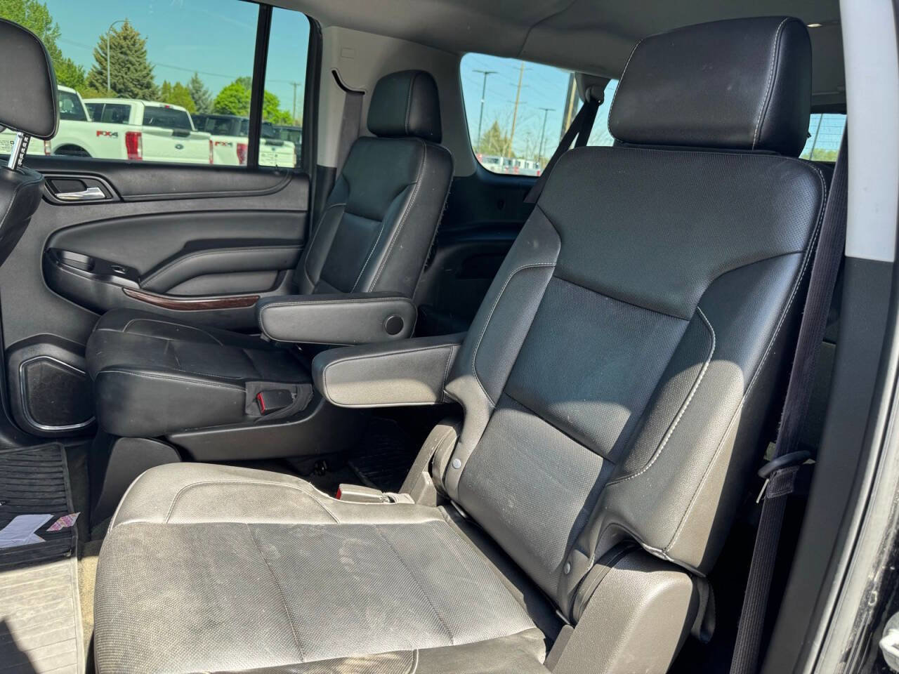 Used 2016 GMC Yukon XL SLT w/ Open Road Package AWD/4WD image 17