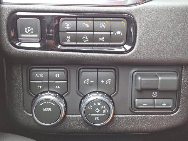 New 2026 GMC Yukon XL Elevation AWD/4WD image 29