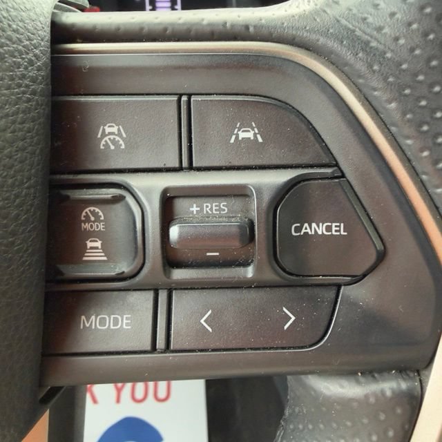 Used 2025 Toyota 4Runner SR5 AWD/4WD image 25