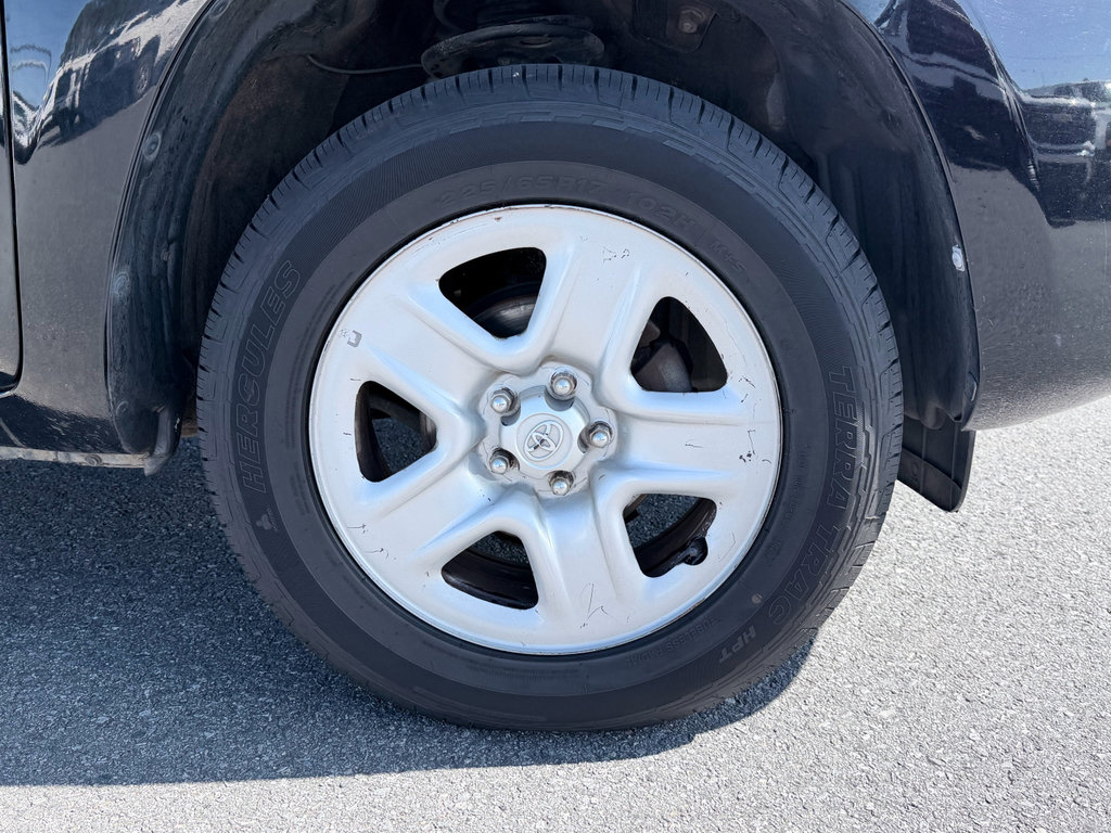Used 2012 Toyota RAV4 FWD w/ Value Pkg image 33