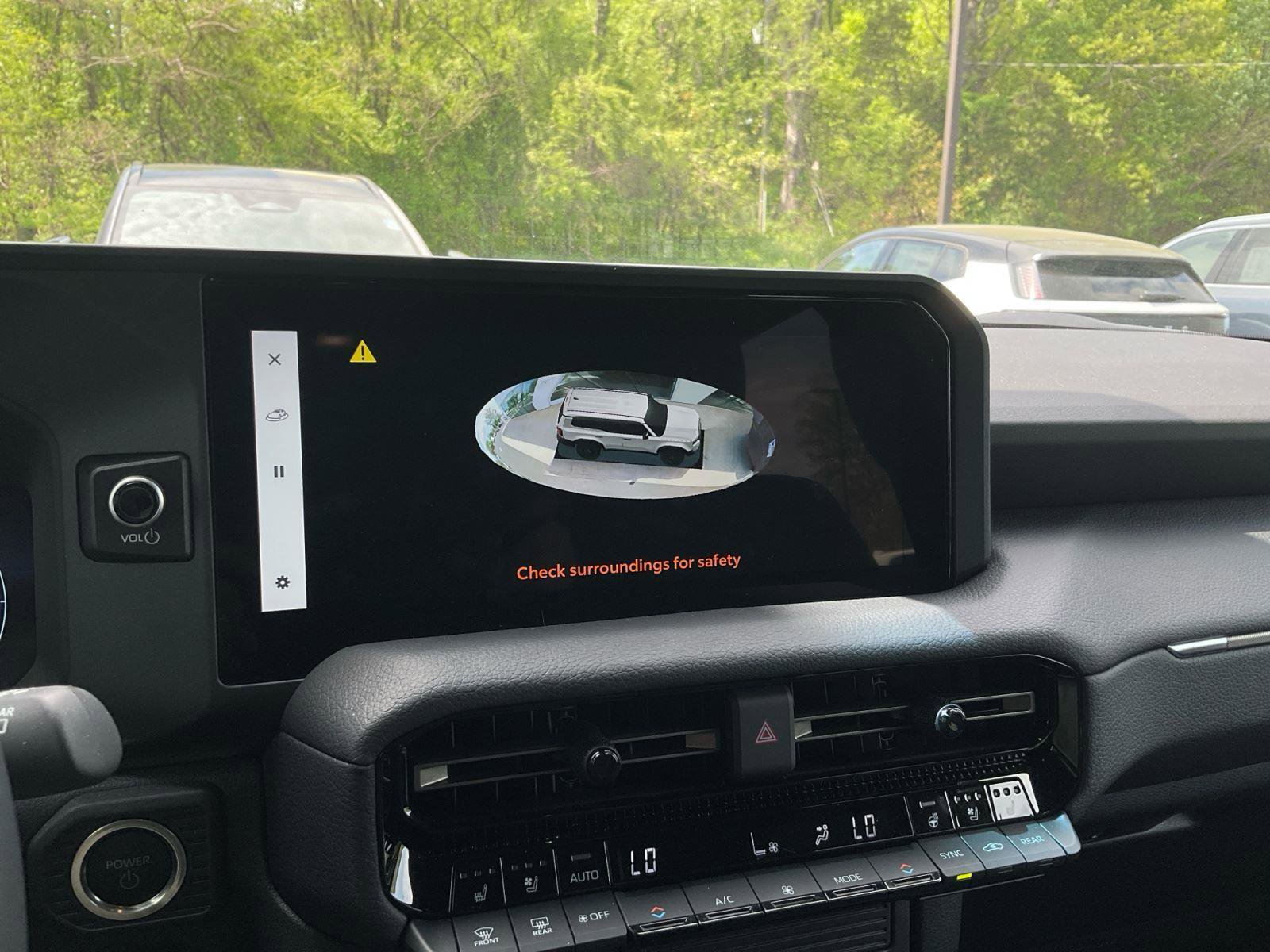 Used 2025 Toyota Land Cruiser w/ Premium Package image 18