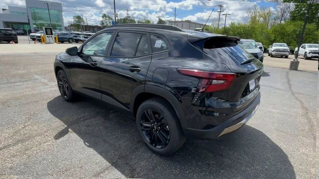New 2026 Chevrolet Trax ACTIV w/ Sunroof Package FWD image 8