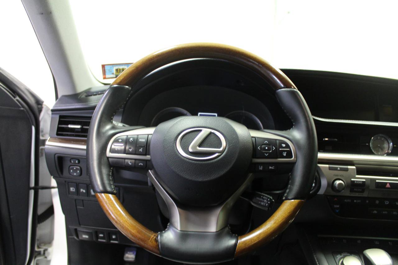 Used 2016 Lexus ES 350 FWD image 8