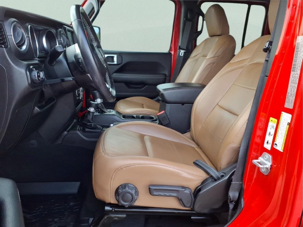 Used 2020 Jeep Gladiator Overland AWD/4WD image 12