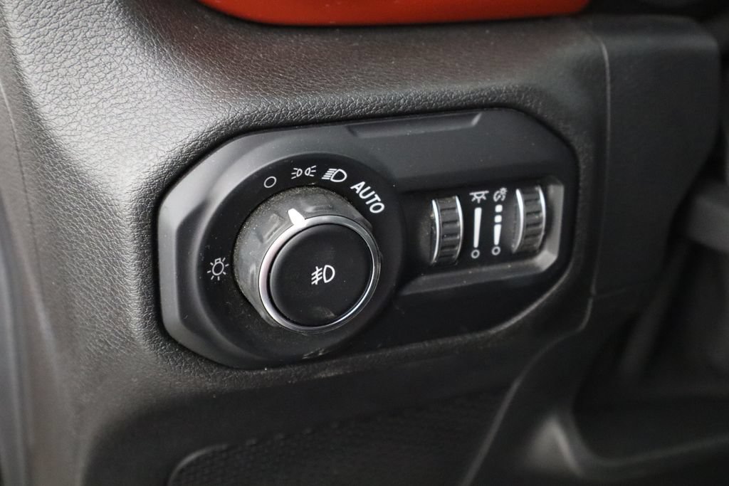 Used 2021 Jeep Wrangler Unlimited Rubicon AWD/4WD image 23