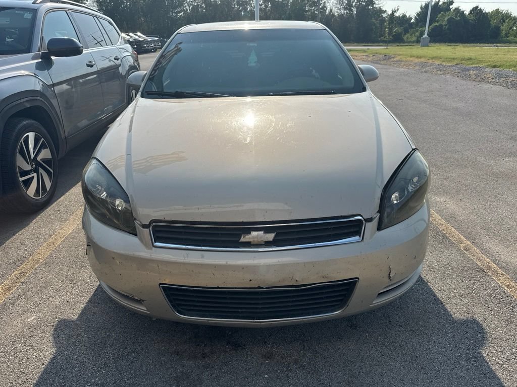Used 2008 Chevrolet Impala LT FWD image 2