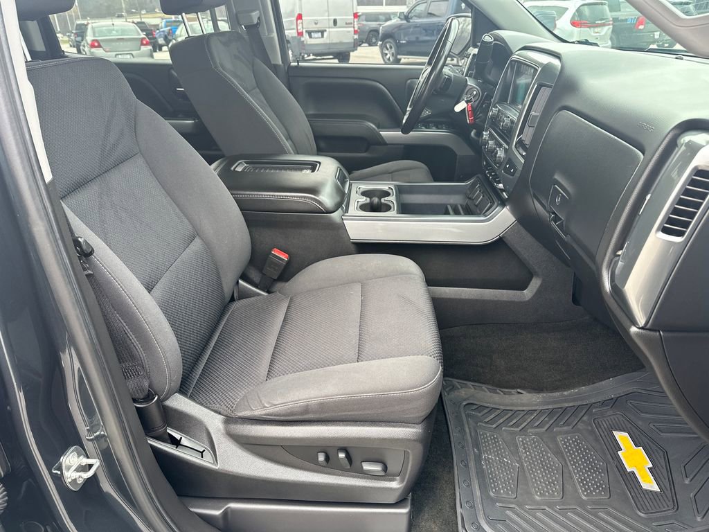 Used 2018 Chevrolet Silverado 1500 LT w/ All Star Edition image 34