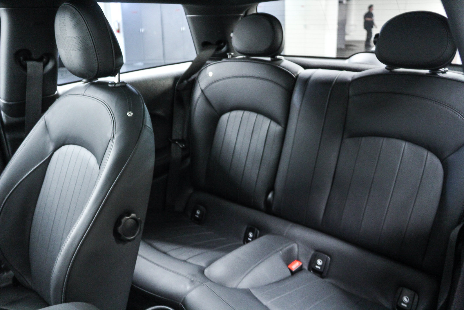 Certified 2024 MINI Cooper SE FWD image 17