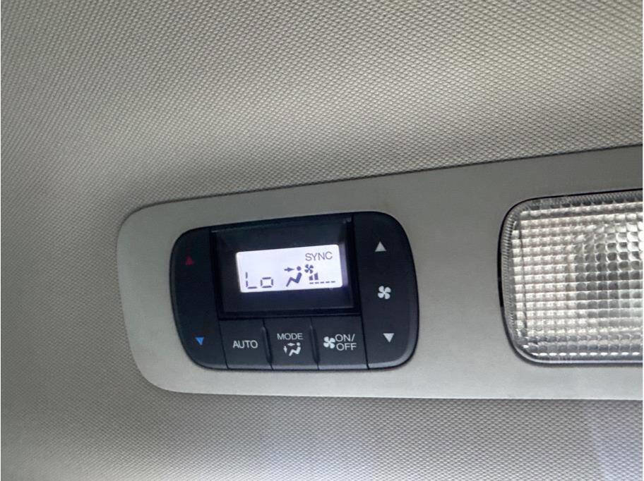 Used 2015 Honda Odyssey EX-L image 24
