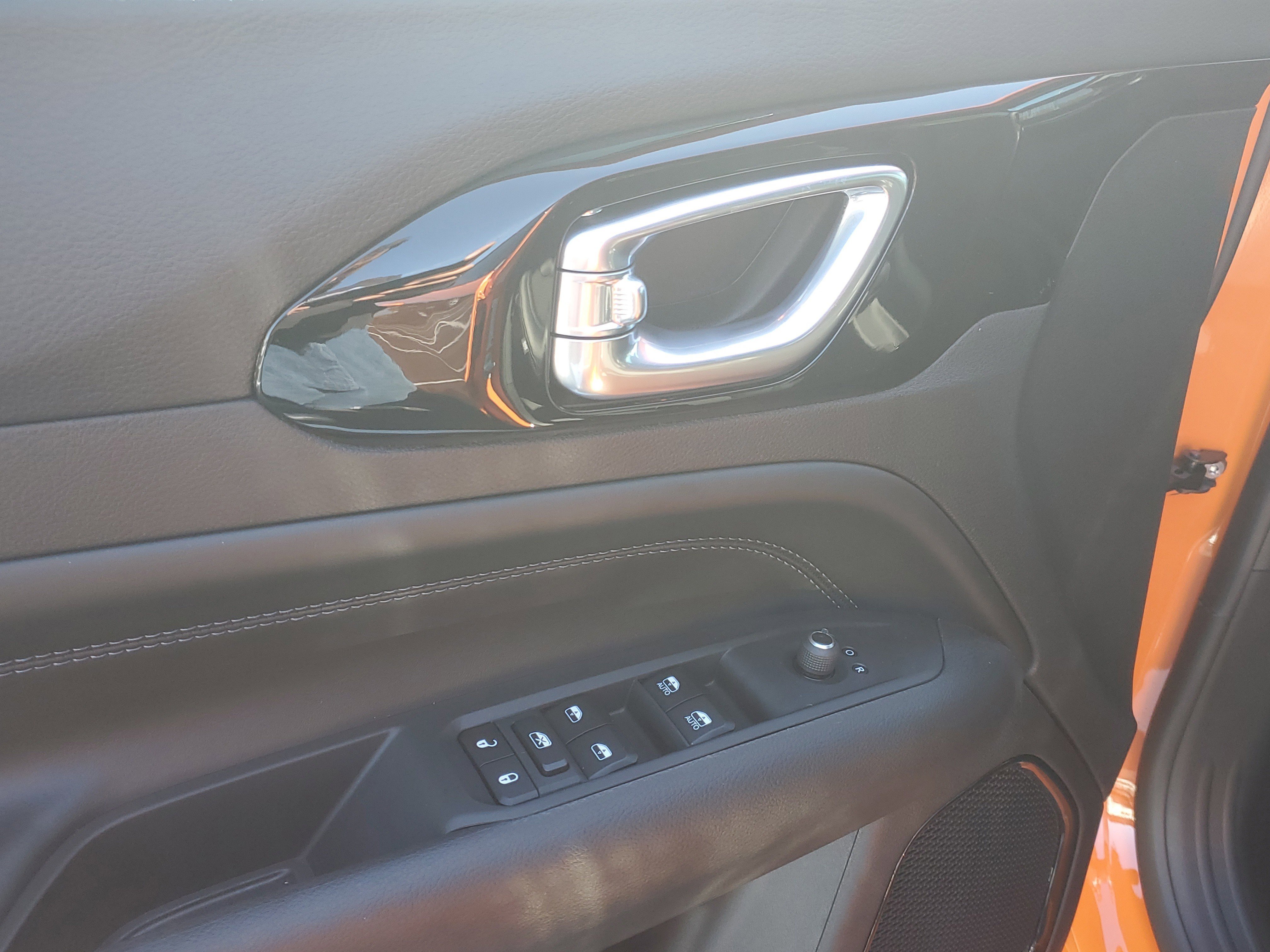 New 2026 Jeep Compass Latitude image 10