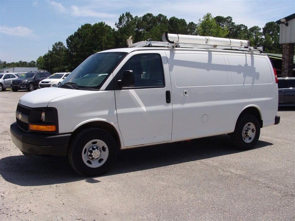 Used 2013 Chevrolet Express 2500 image 7