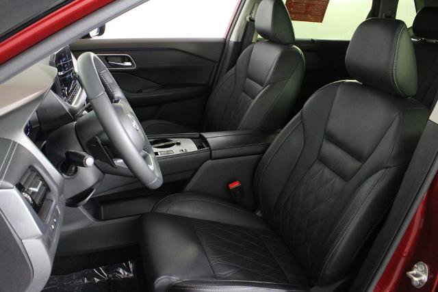 Certified 2023 Nissan Rogue Platinum w/ Platinum Premium Package FWD image 21