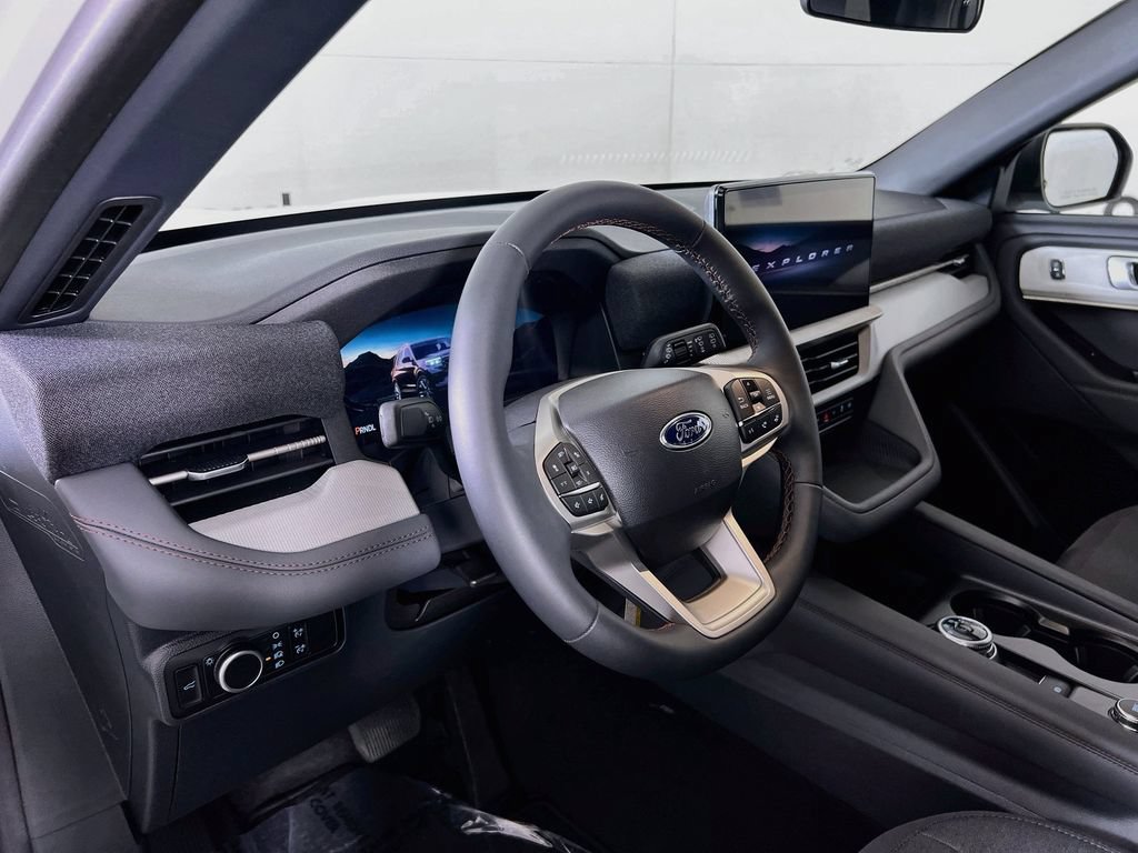 New 2027 Ford Explorer Active AWD/4WD image 3