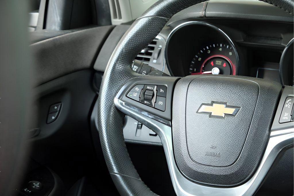 Used 2017 Chevrolet SS RWD image 15