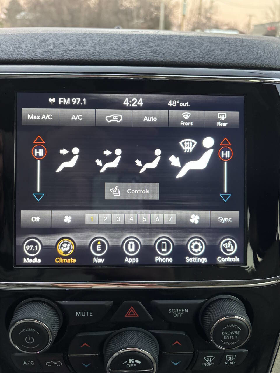 Used 2021 Jeep Grand Cherokee Limited image 23