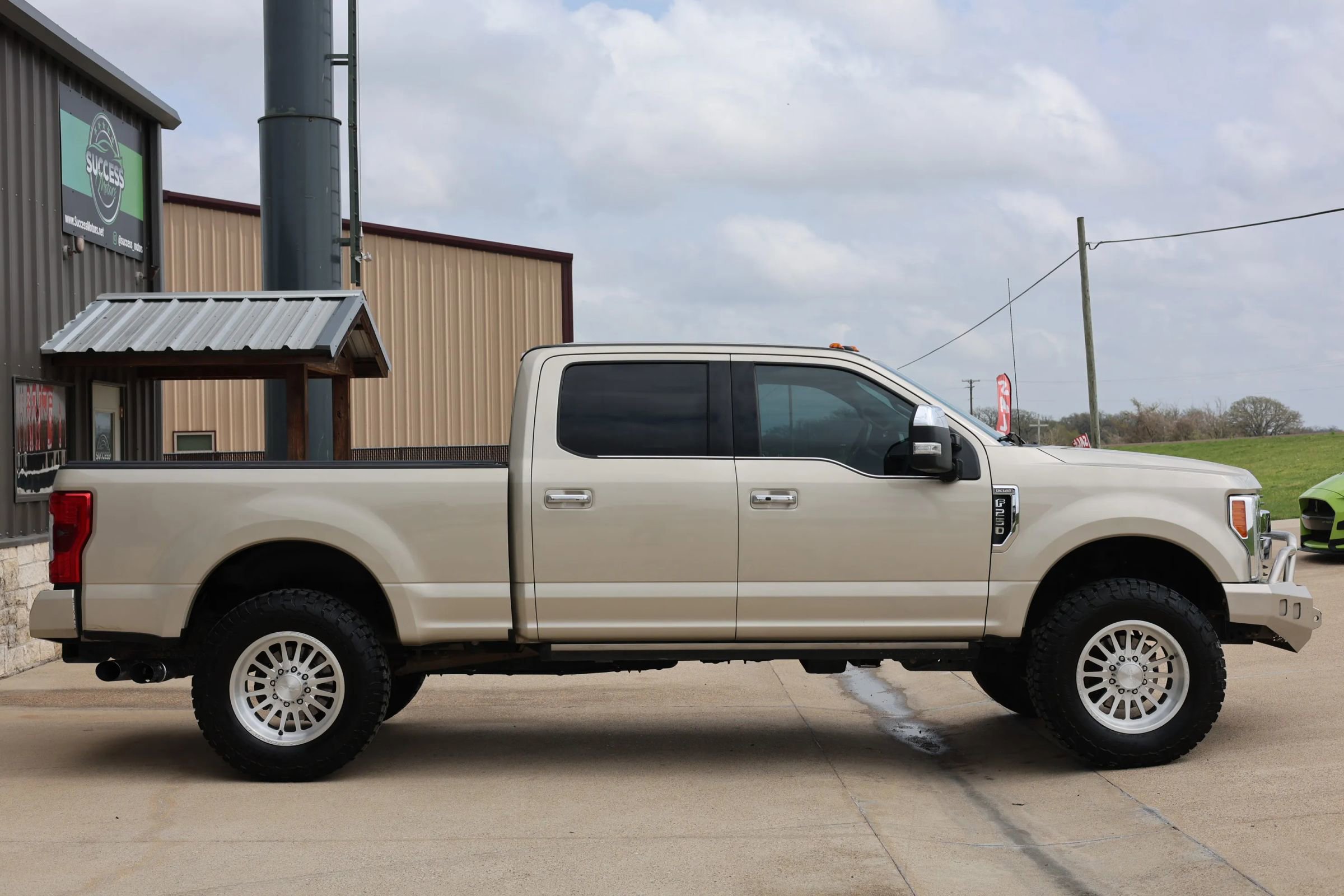Used 2017 Ford F250 King Ranch w/ King Ranch Ultimate Package image 2