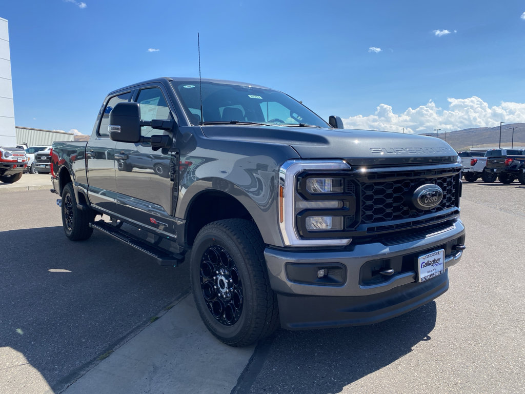 New 2026 Ford F250 4x4 Crew Cab Super Duty image 14