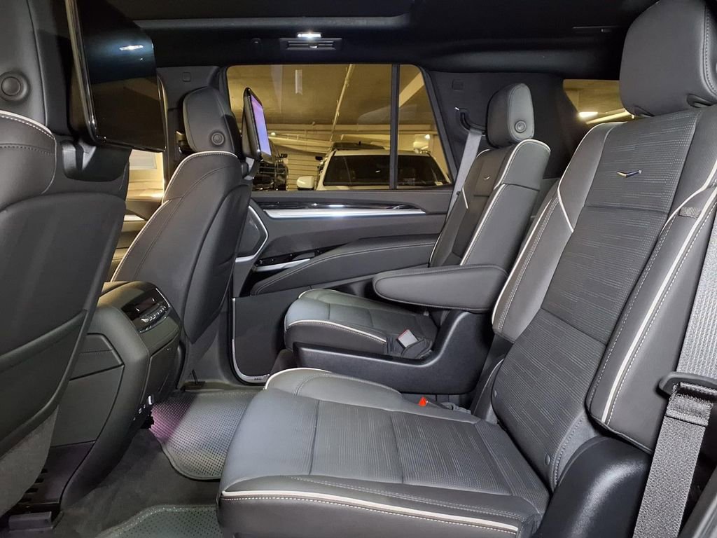 New 2026 Cadillac Escalade Sport AWD/4WD image 11