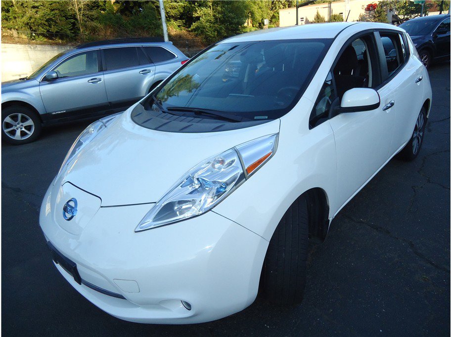 Used 2015 Nissan Leaf SV w/ LED & Quick Charge Package
