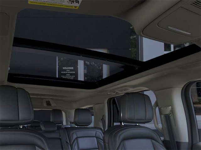 New 2025 Lincoln Navigator Reserve image 22