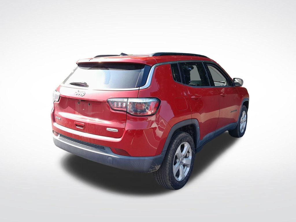 Used 2019 Jeep Compass Latitude w/ Popular Equipment Group AWD/4WD image 8