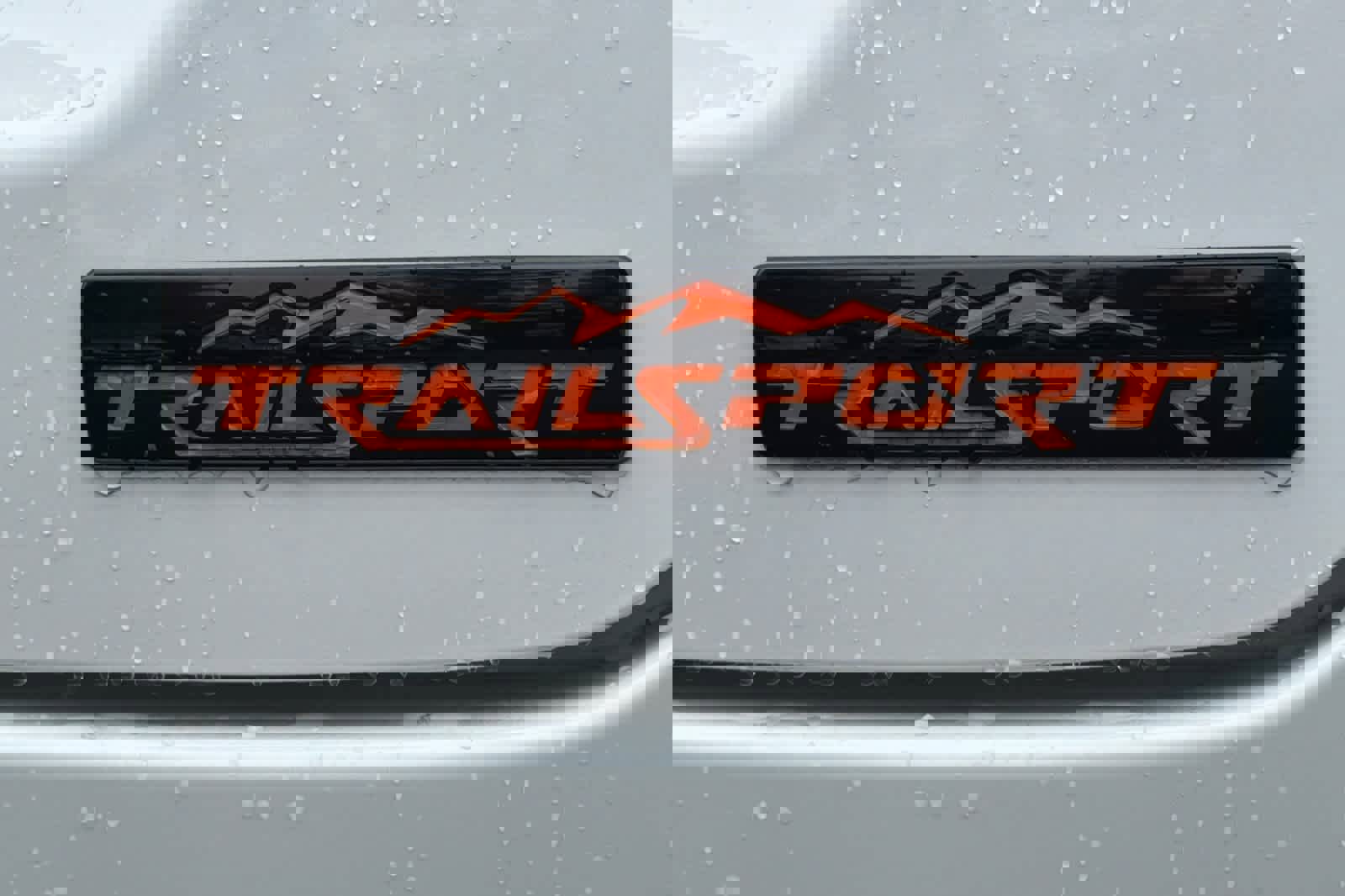 Used 2025 Honda Pilot TrailSport image 12