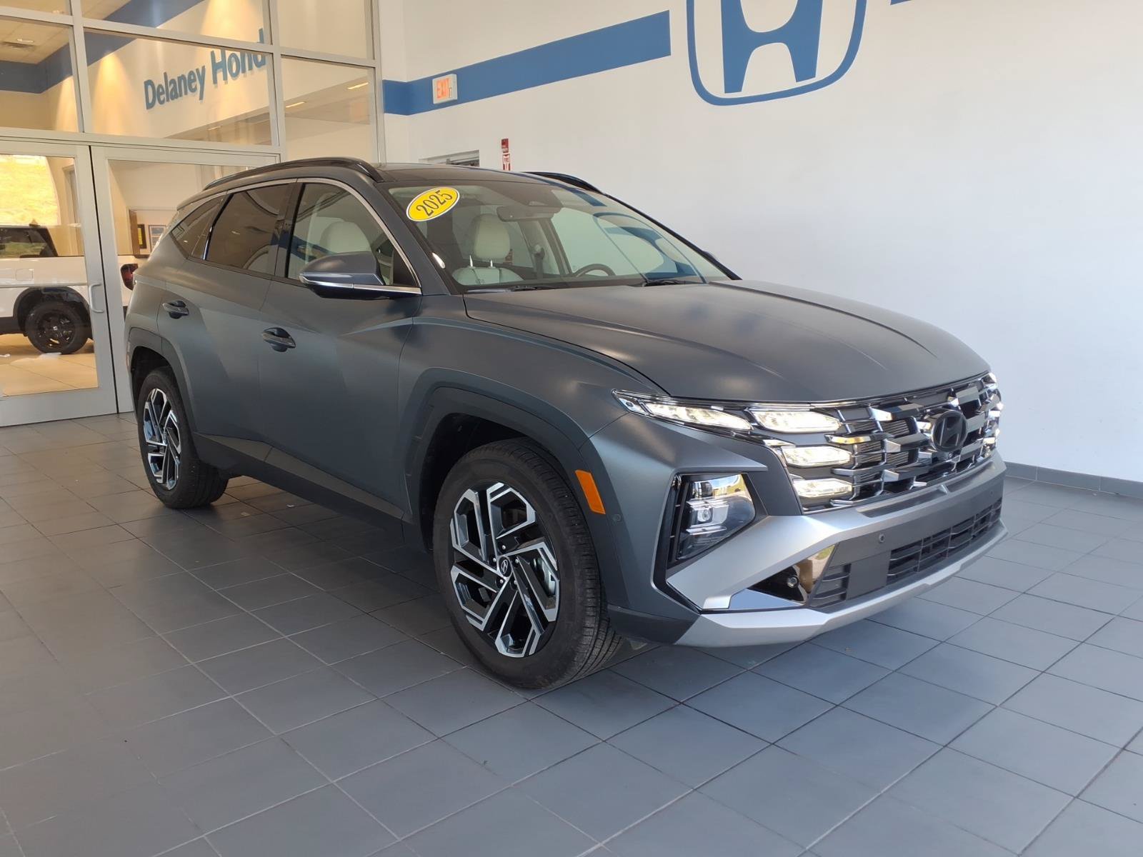 Certified 2025 Hyundai Tucson Limited