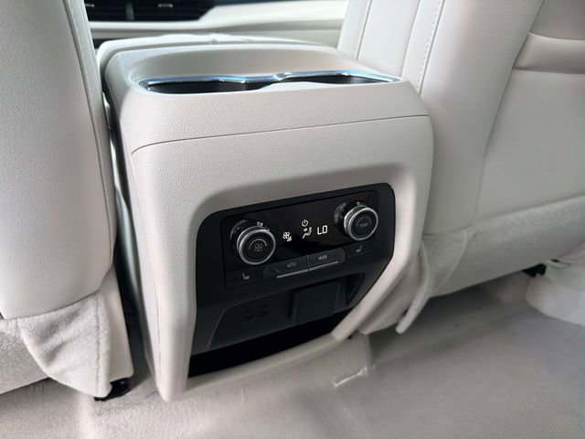 New 2026 Buick Enclave Avenir w/ Super Cruise Package AWD/4WD image 16