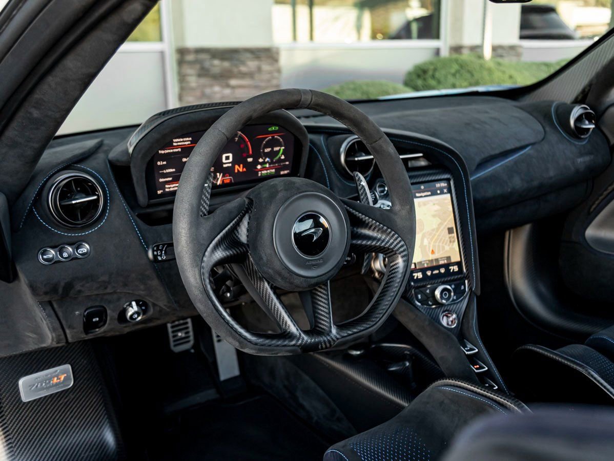 Used 2022 McLaren 765LT RWD image 18