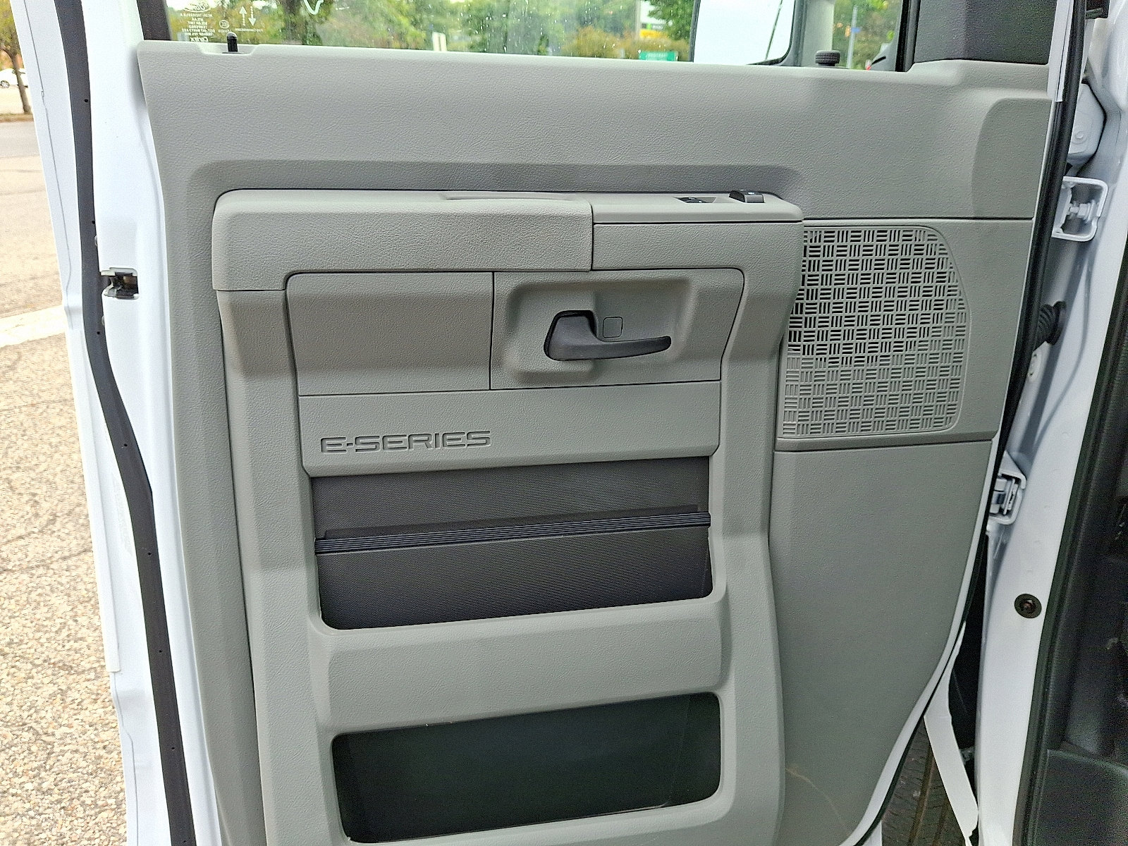 New 2026 Ford E-350 and Econoline 350 Super Duty w/ Power Equipment Group image 11