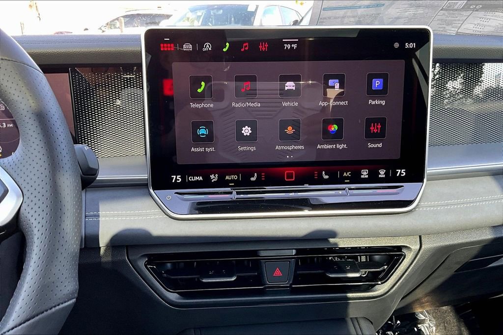 New 2026 Volkswagen Tiguan SE R-Line image 13