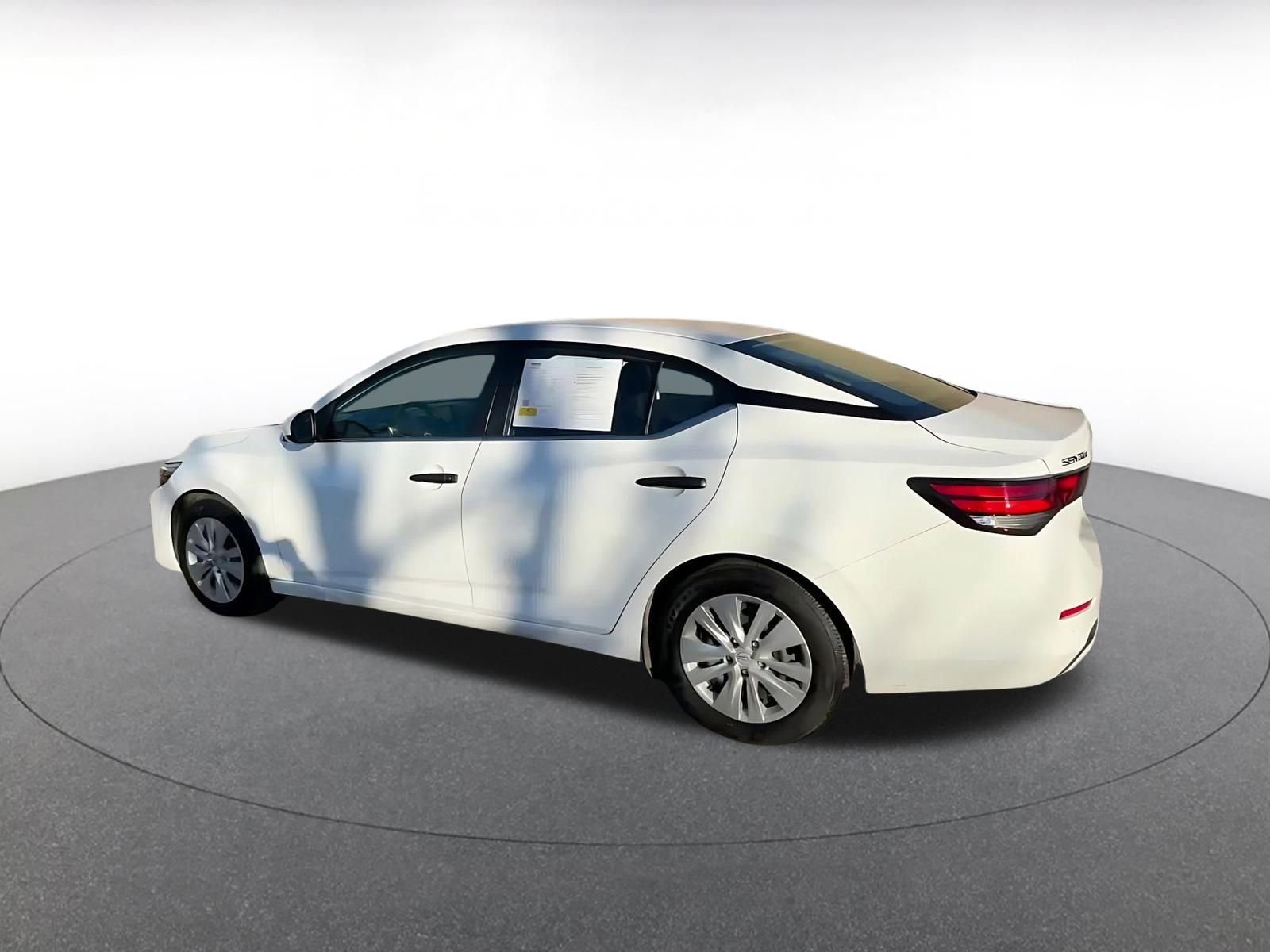 Used 2025 Nissan Sentra S image 10