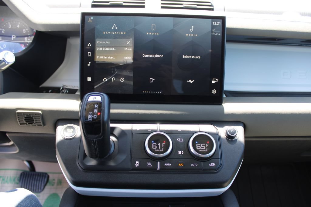 Used 2022 Land Rover Defender 110 S AWD/4WD image 24
