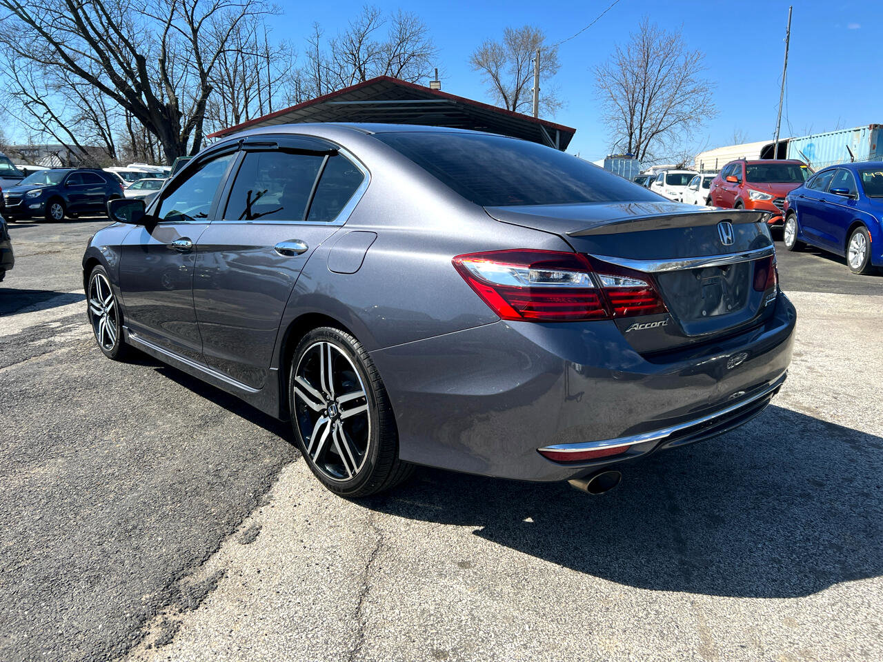 Used 2017 Honda Accord Sport Special Edition image 8