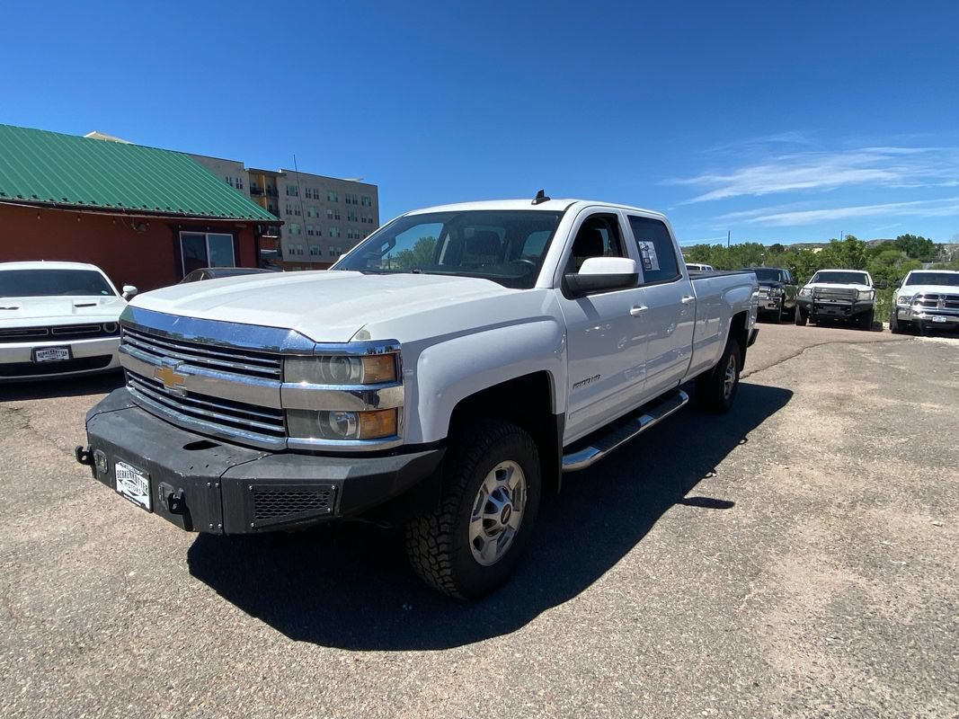 Used 2015 Chevrolet Silverado 2500 LT AWD/4WD image 7