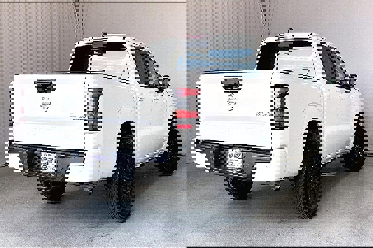 Used 2023 Nissan Frontier SV w/ SV Convenience Package image 13
