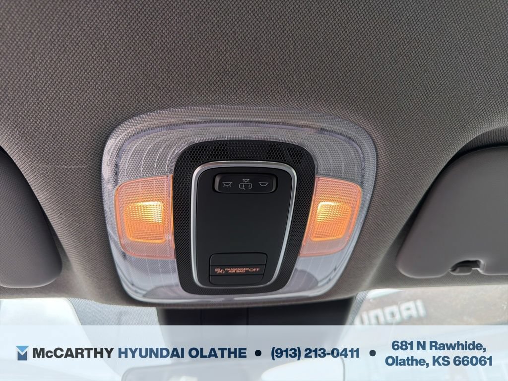 Used 2025 Hyundai Elantra Sport FWD image 24