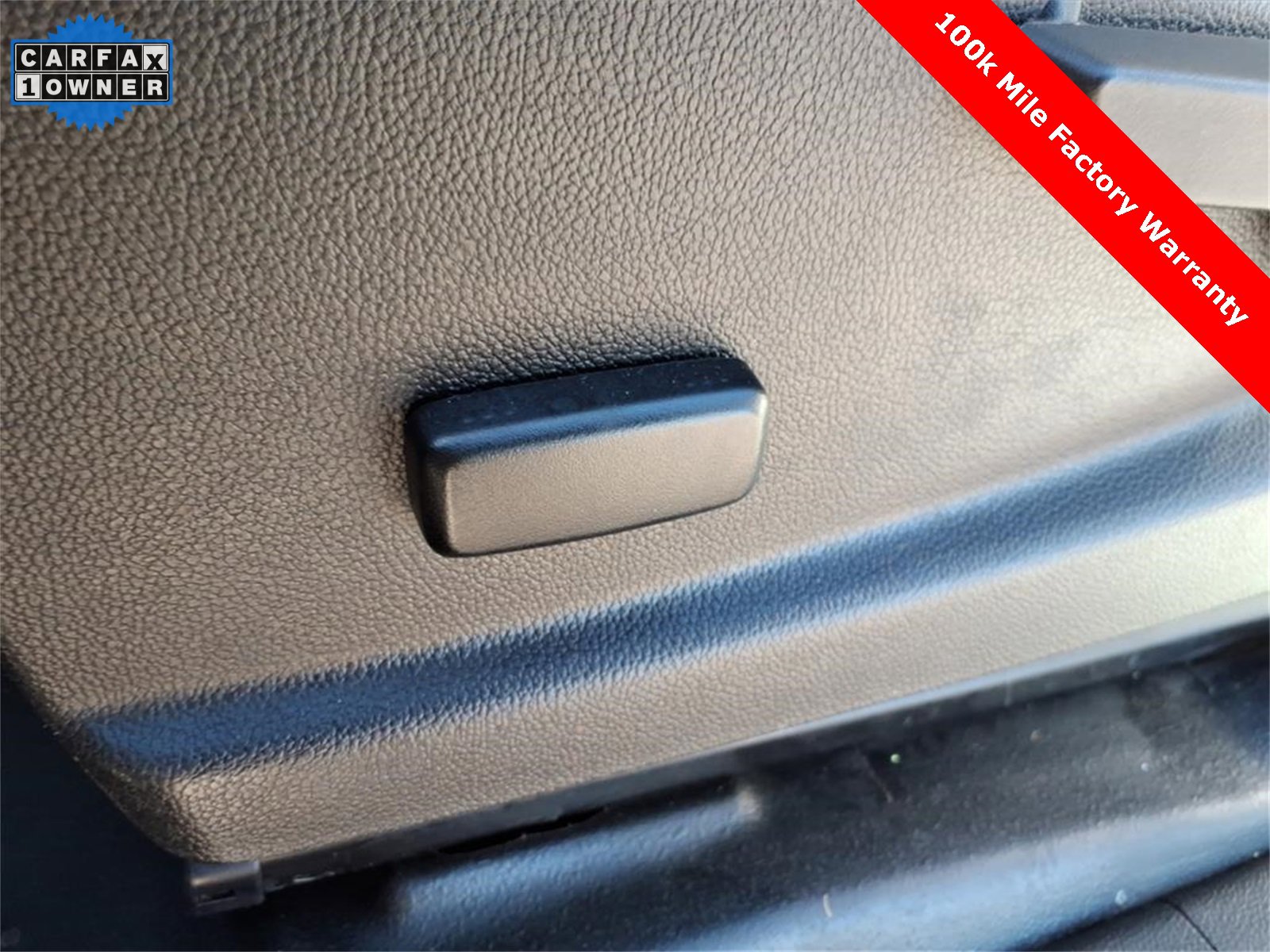 Used 2022 Chevrolet Colorado LT w/ Fleet Safety Package image 16