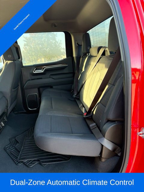 Used 2022 Chevrolet Silverado 1500 LT AWD/4WD image 32