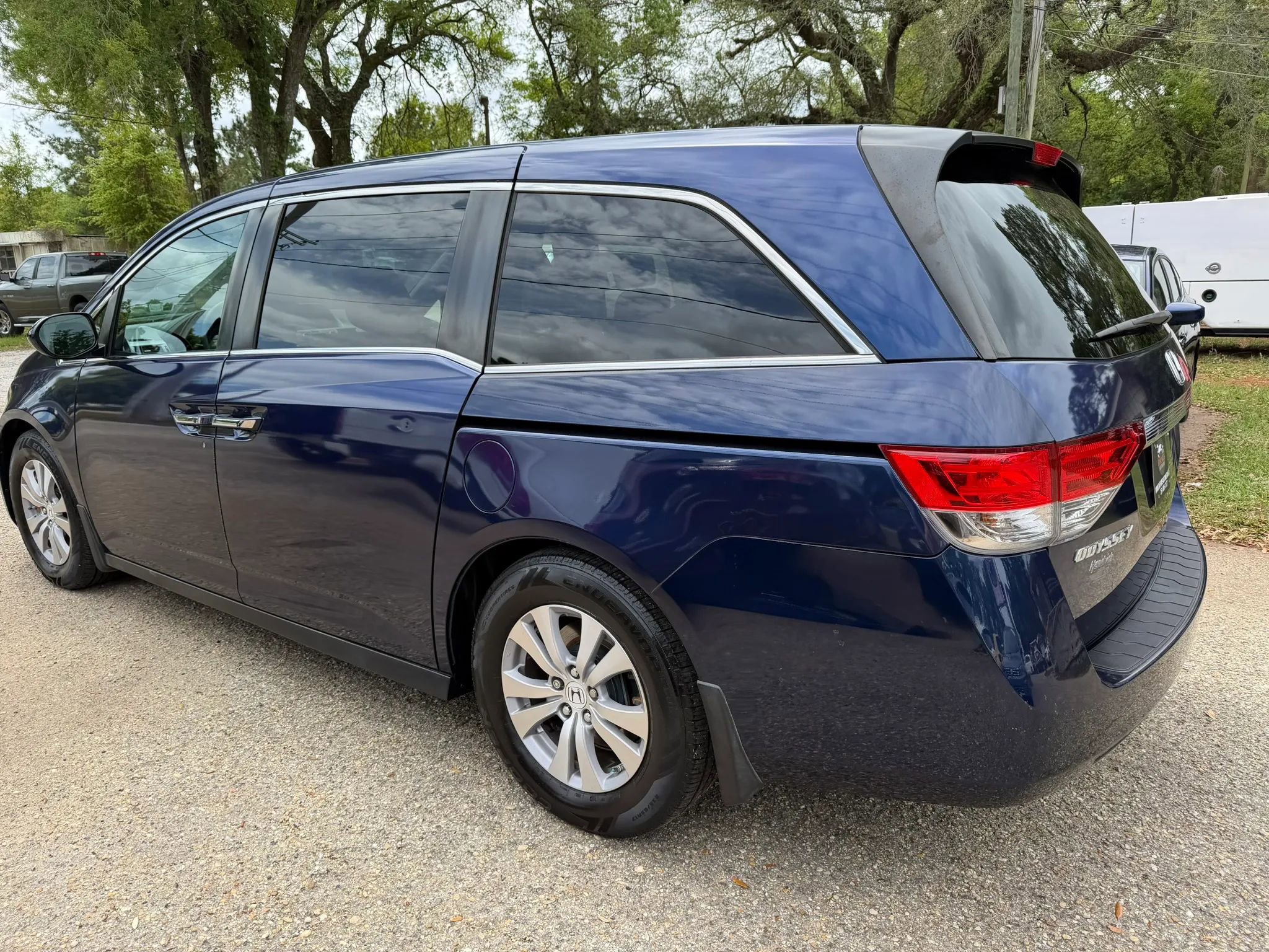 Used 2016 Honda Odyssey SE image 7