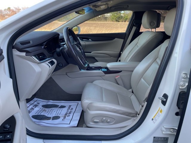 Used 2014 Cadillac XTS Base image 11