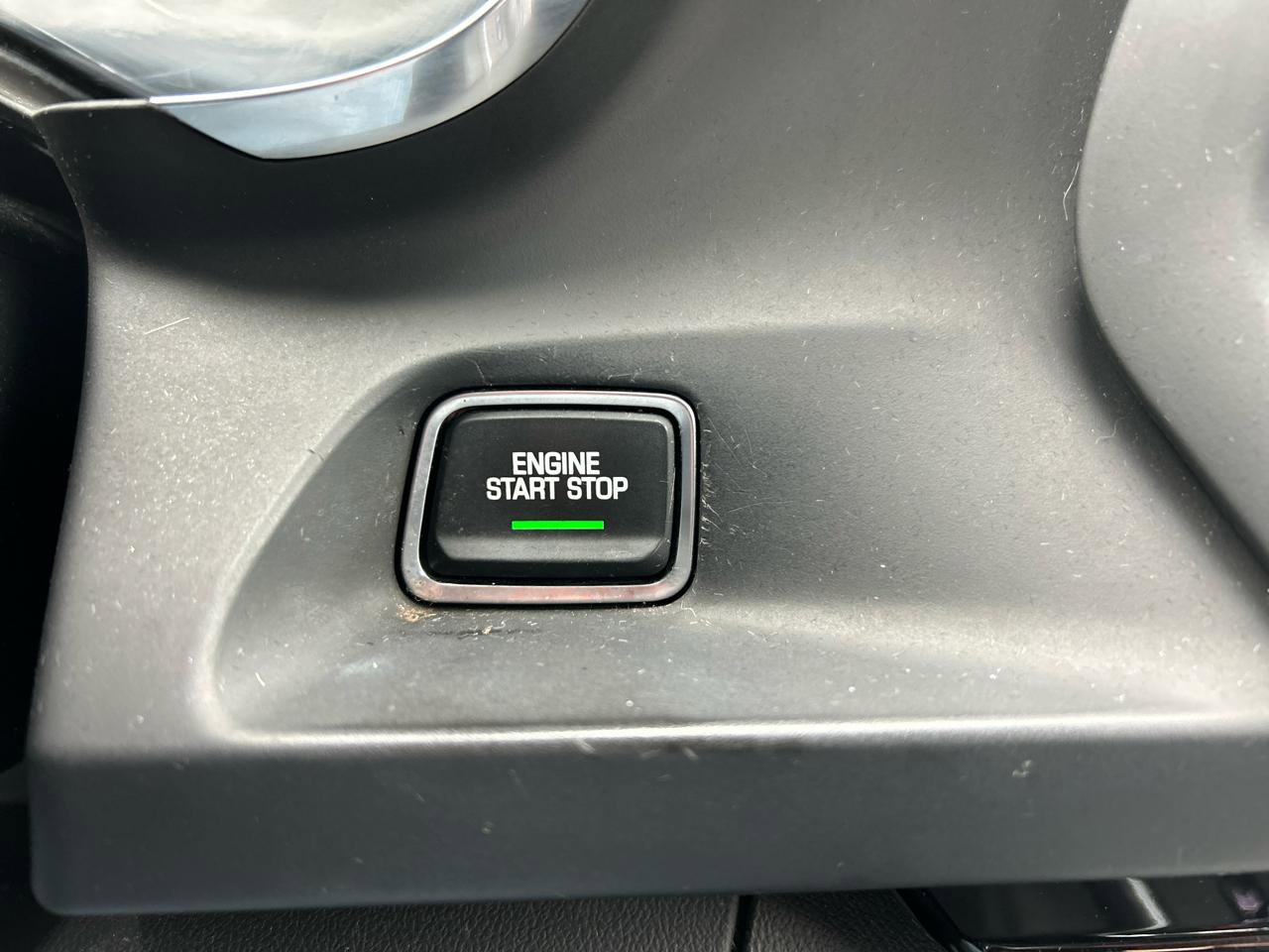 Used 2020 Chevrolet Camaro LT image 21