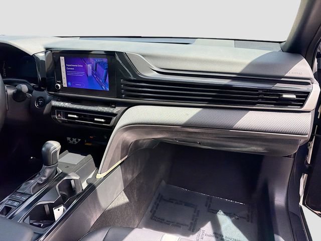 Used 2025 Toyota Camry SE FWD image 29