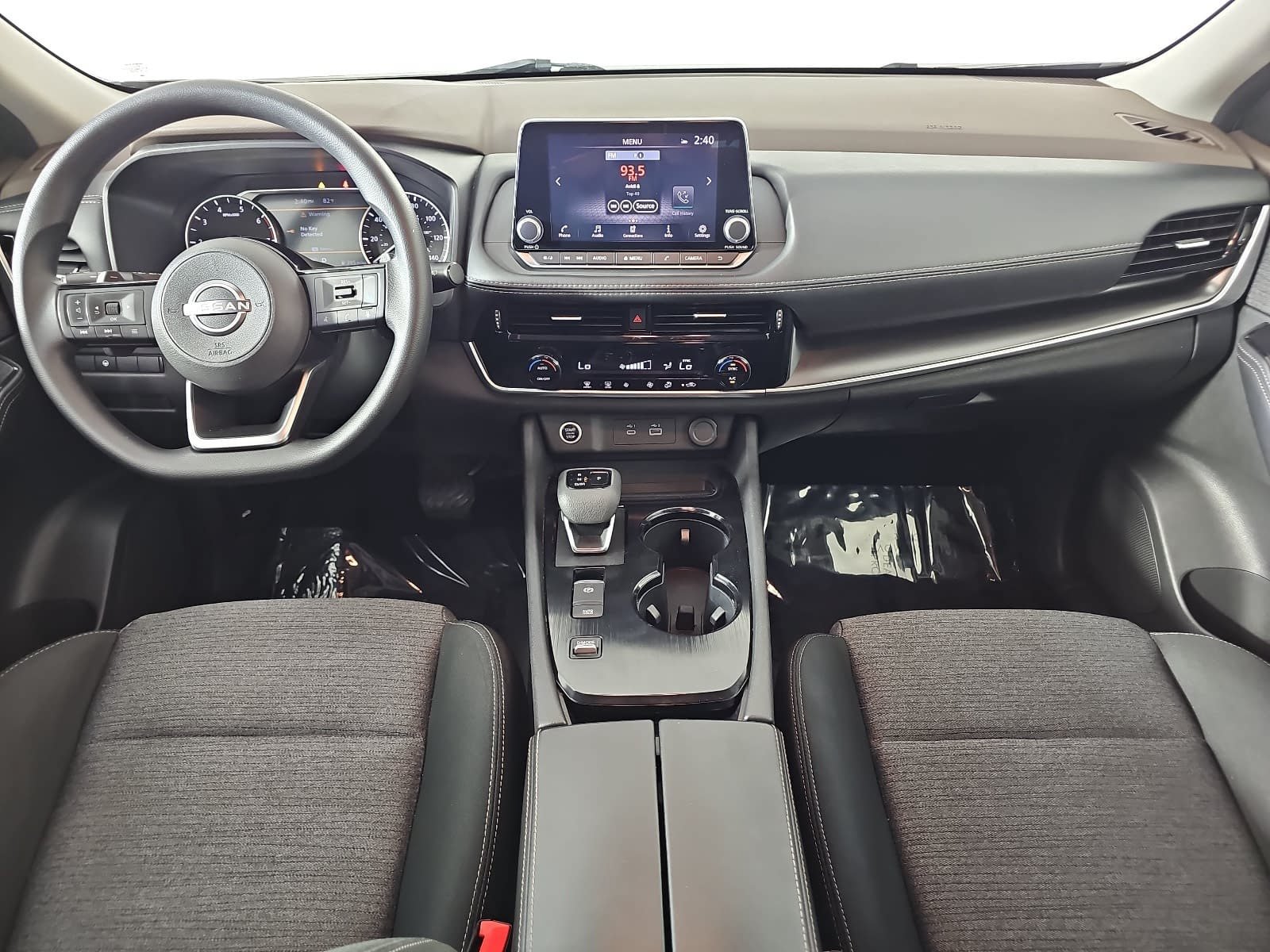 Used 2023 Nissan Rogue SV FWD image 11